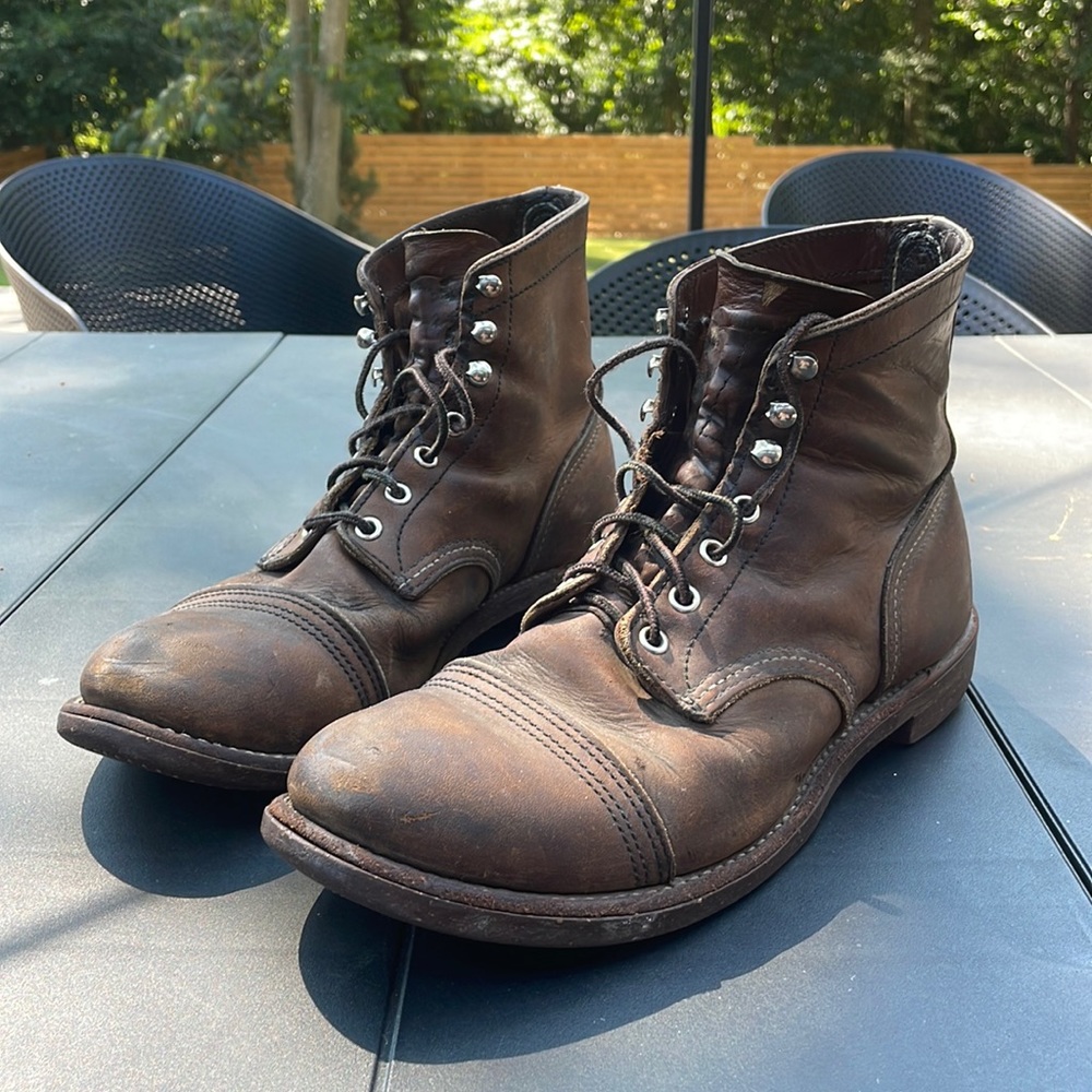 Men’s Red Wing Shoes leather Work Boot 9.5 Iron Ranger 8111 Made in USA